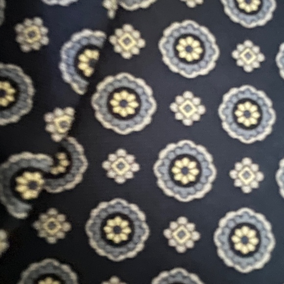 Brooks Brothers ‘346’ Silk Tie - Picture 2 of 6